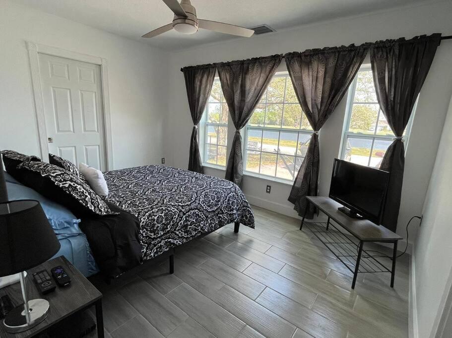 Port Saint Lucie A Little Piece Of Heaven- Peaceful Lake View Apartment- 1 Min From I95 And Turnpike Port St. Lucie Εξωτερικό φωτογραφία